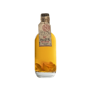 Rhum arrangé saveur kumquat galanga et curcuma.